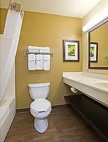 Extended Stay America Select Suites - Charlotte - University Place - E Mccullough Dr 2*,